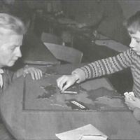Irene Dietrich with one of her pupils, around 1957 - T. Müller, R. Schneider, <em>Lehrmaterialien 1913-1935. Möbel und Architektur. Techning Meterials 1913-1935. Furniture and Architecture</em>, München, Prestel Verlag, 2002, p.37.$$$376