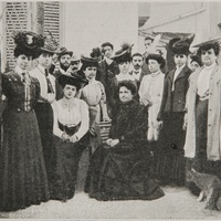 Università di Roma, 1906 Una lezione di antropologia all’Università di Roma al “Corso di perfezionamento per i licenziati delle scuole normali”, detto anche “Scuola pedagogica”, istituito presso la Facoltà di Lettere all'Università di Roma, 1906 (<i>La nuova Scuola pedagogica a Roma</i>, in “L’Illustrazione Italiana”, 21 luglio 1907, p. 55, Biblioteca ONM).$$$49