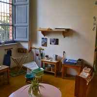 [Practical life area: washing, pouring, and care of the environment, Montessori Micronido run by the ONM in agreement with the Municipality of Rome, Via Nomentana 56, first decade of the 2000s] – ONM Archive.$$$524