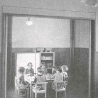 Group room, nursery on Bruchfeldstrasse, Frankfurt am Main, 1928 - T. Müller, R. Schneider, <em>Lehrmaterialien 1913-1935. Möbel und Architektur. Techning Meterials 1913-1935. Furniture and Architecture</em>, München, Prestel Verlag, 2002, p.65$$$417